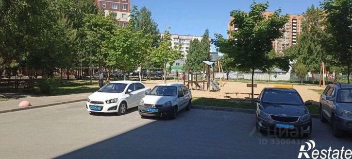 2-комн квартира проспект Победы, 142,  д. 142