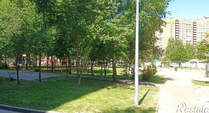 2-комн квартира проспект Победы, 142,  д. 142