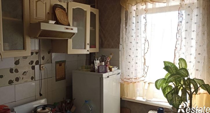 2-комн квартира проспект Победы, 142,  д. 142
