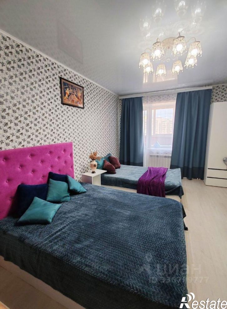 3-комн квартира ул Адоратского, 4,  д. 4