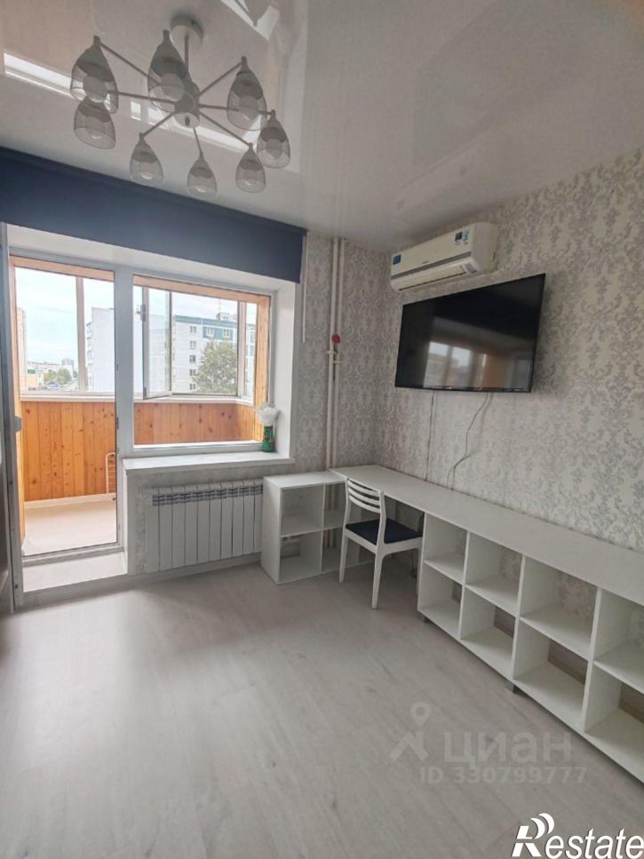 3-комн квартира ул Адоратского, 4,  д. 4