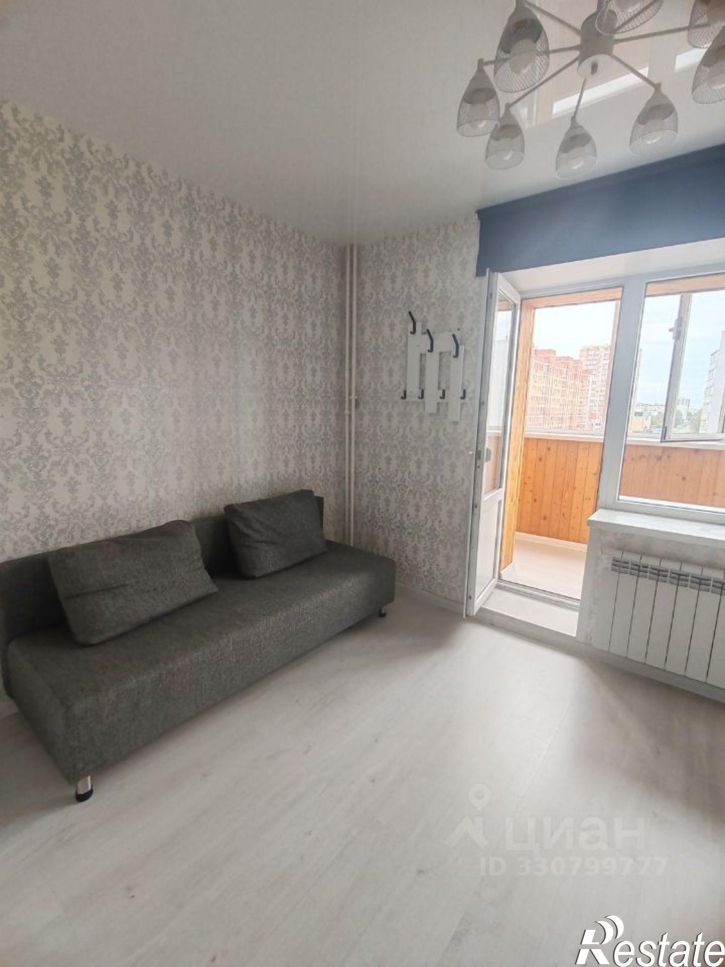 3-комн квартира ул Адоратского, 4,  д. 4