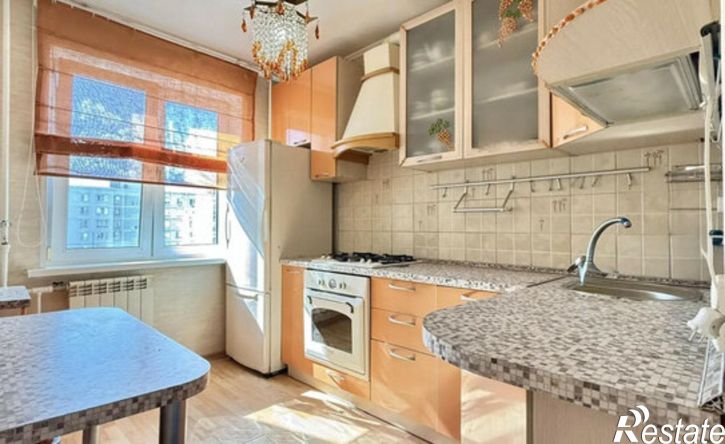 3-комн квартира ул Адоратского, 27,  д. 27