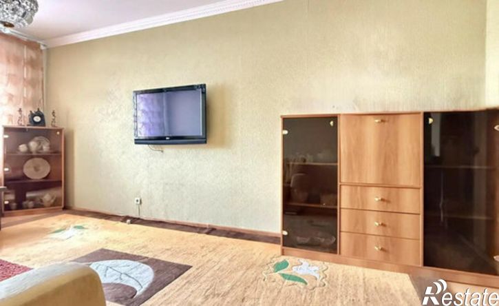 3-комн квартира ул Адоратского, 27,  д. 27