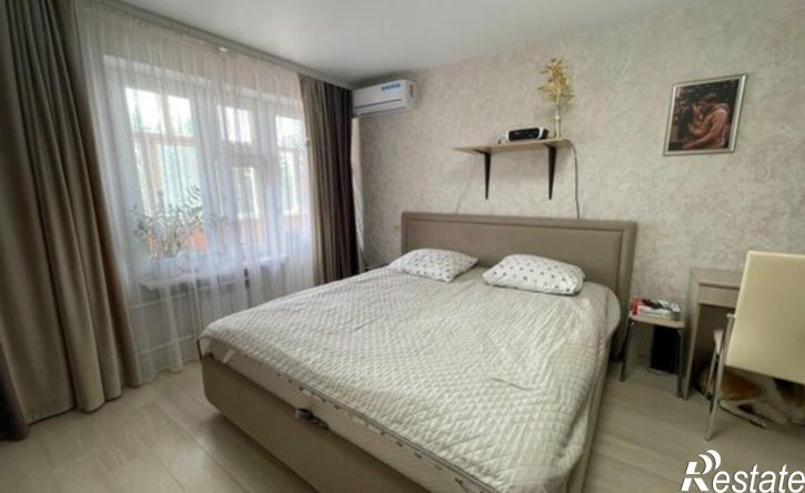 2-комн квартира ул Юлиуса Фучика, 44,  д. 44