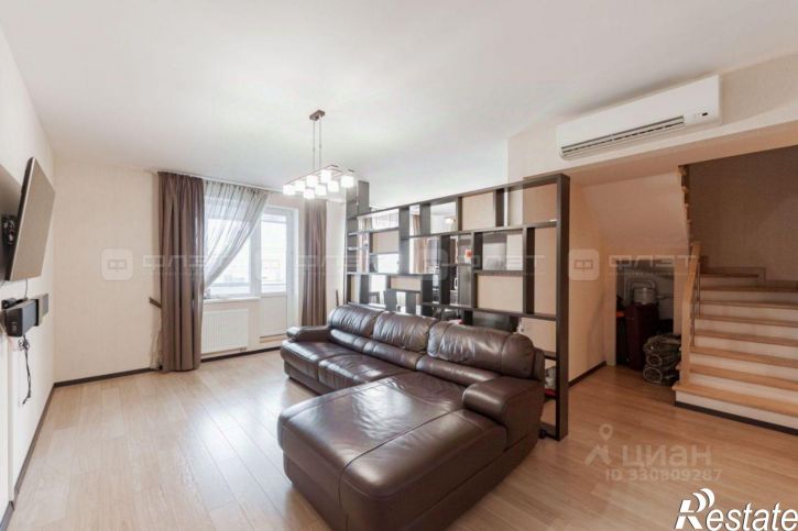 4-комн квартира улица Амирхана Еники, 17,  д. 17