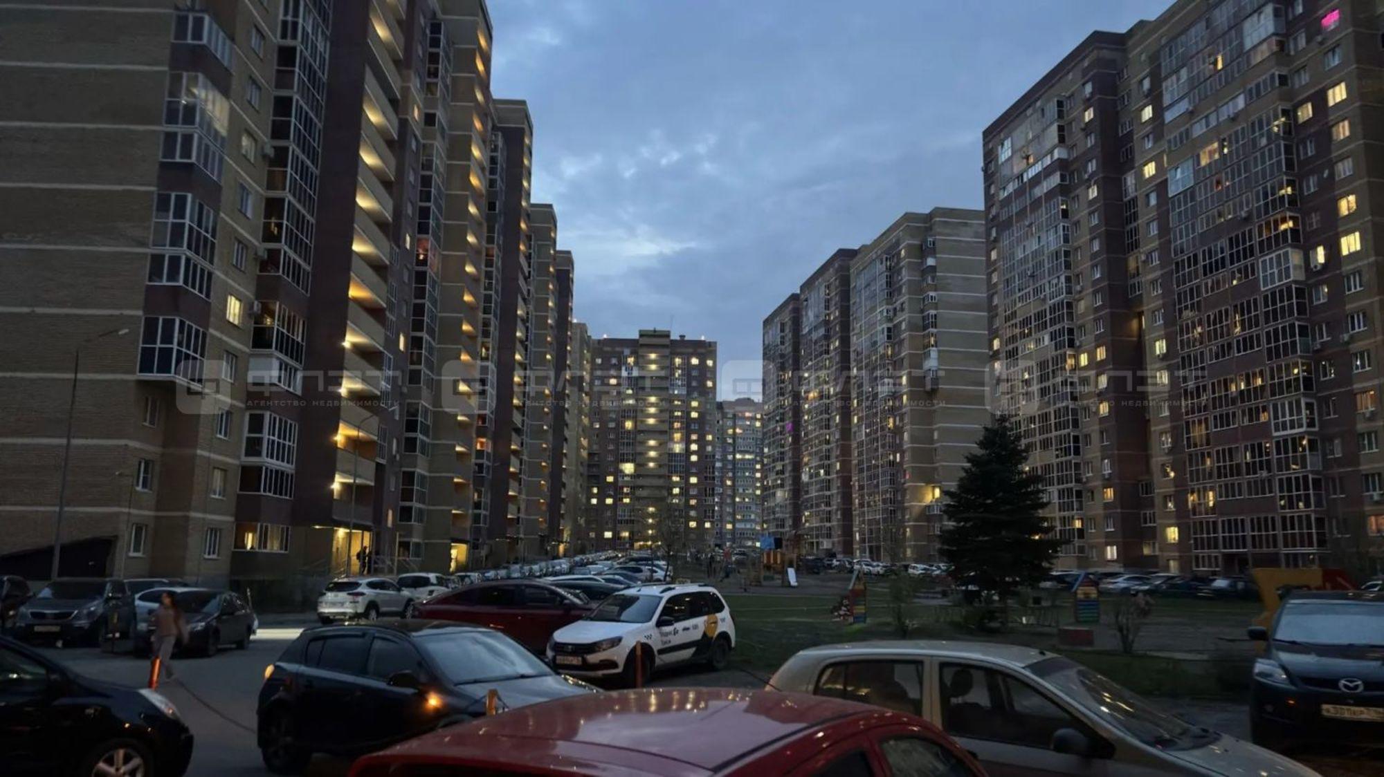 Купить квартиру за 10 100 000 рублей на ул. Крутая, дом 2