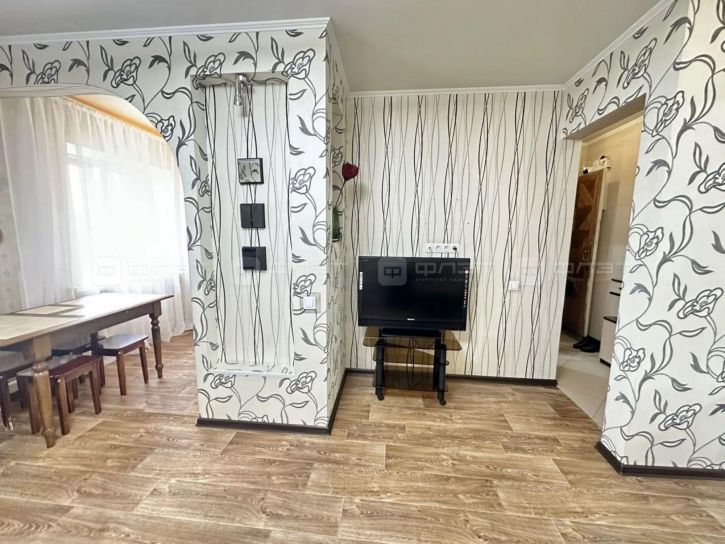 2-комн квартира ул. Поперечно-Базарная, дом 1