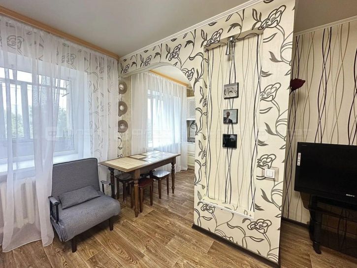 2-комн квартира ул. Поперечно-Базарная, дом 1