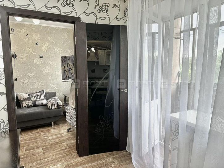 2-комн квартира ул. Поперечно-Базарная, дом 1