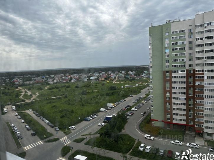 2-комн квартира улица Айрата Арсланова, 12/2,  д. 12/2