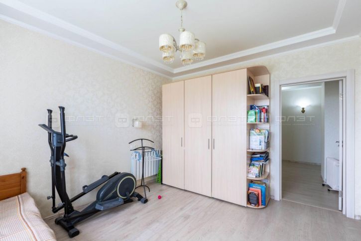 3-комн квартира ул. Ягодинская, дом 25