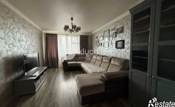 2-комн квартира пр-кт Универсиады, 16,  д. 16