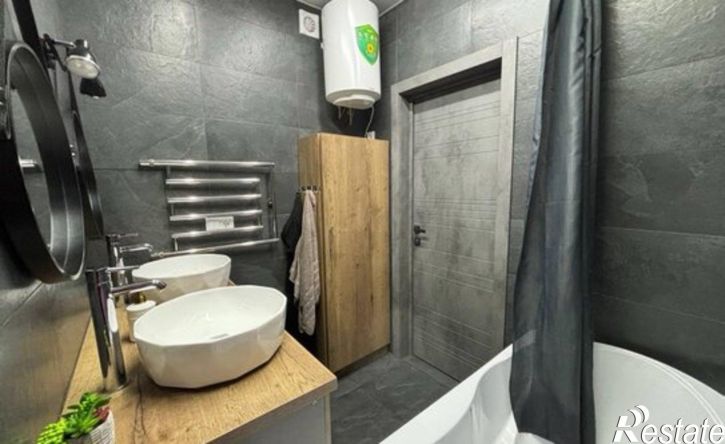 3-комн квартира улица Хусаина Мавлютова, 17Е к1,  д. 17Е к1