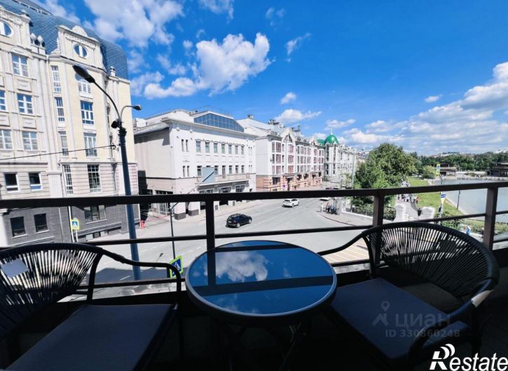 4-комн квартира улица Дзержинского, 6А,  д. 6А