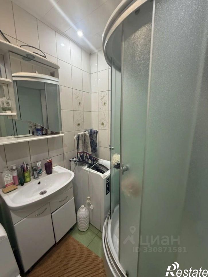 2-комн квартира улица Латышских Стрелков, 7,  д. 7