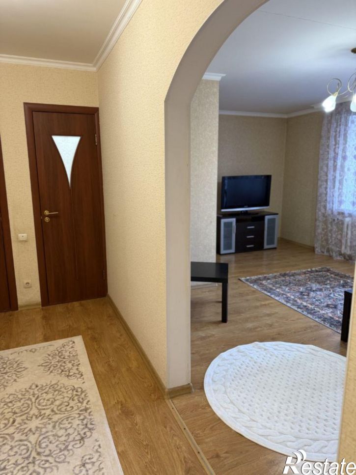 2-комн квартира улица Коммунаров, 2,  д. 2