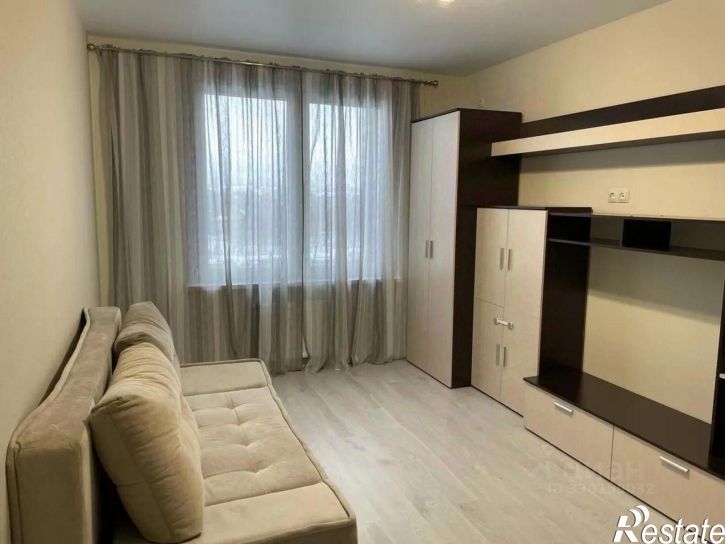 2-комн квартира улица Рашида Нежметдинова, 11 к3,  д. 11 к3