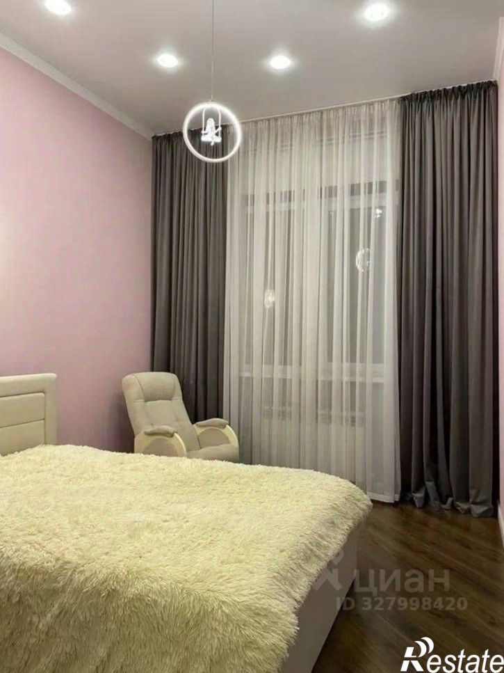 2-комн квартира улица Юлиуса Фучика, 14В,  д. 14В