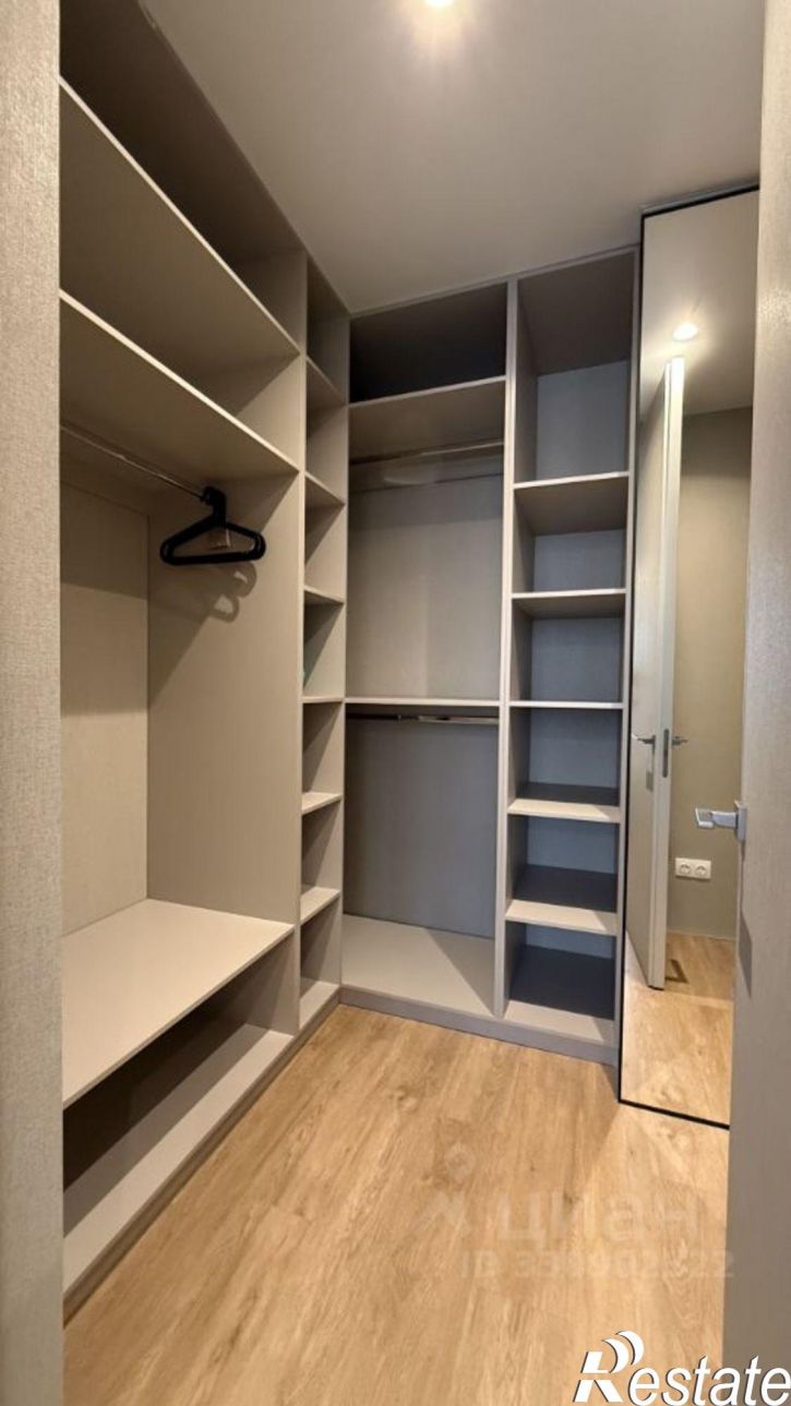 2-комн квартира ул Новаторов, 8Б,  д. 8Б