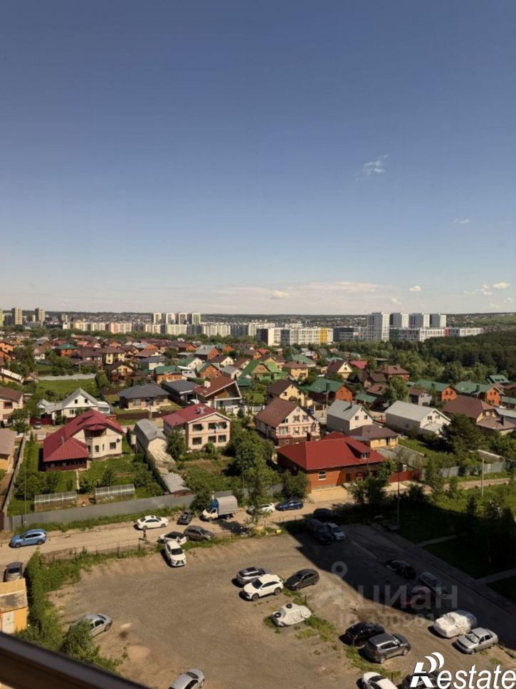3-комн квартира ул Крутая, 2,  д. 2