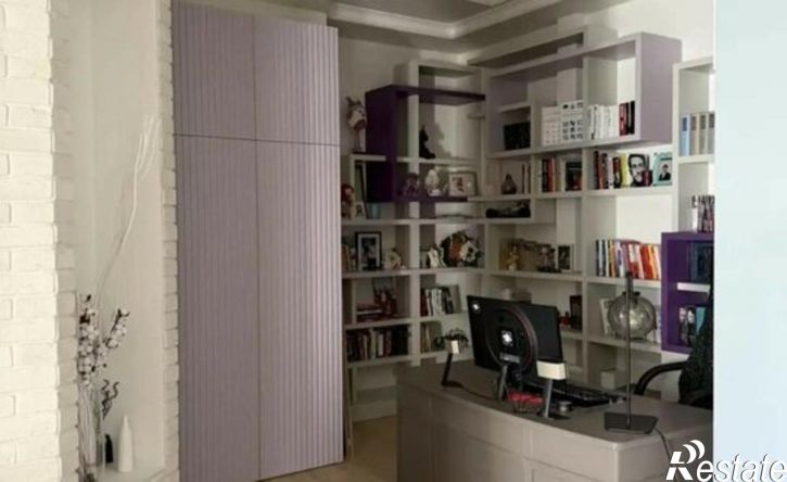 3-комн квартира ул Касаткина, 11,  д. 11