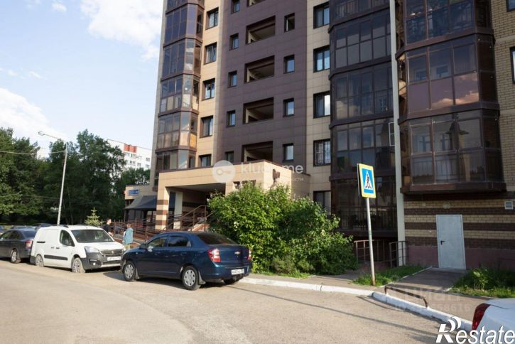 2-комн квартира улица Хусаина Мавлютова, 42,  д. 42