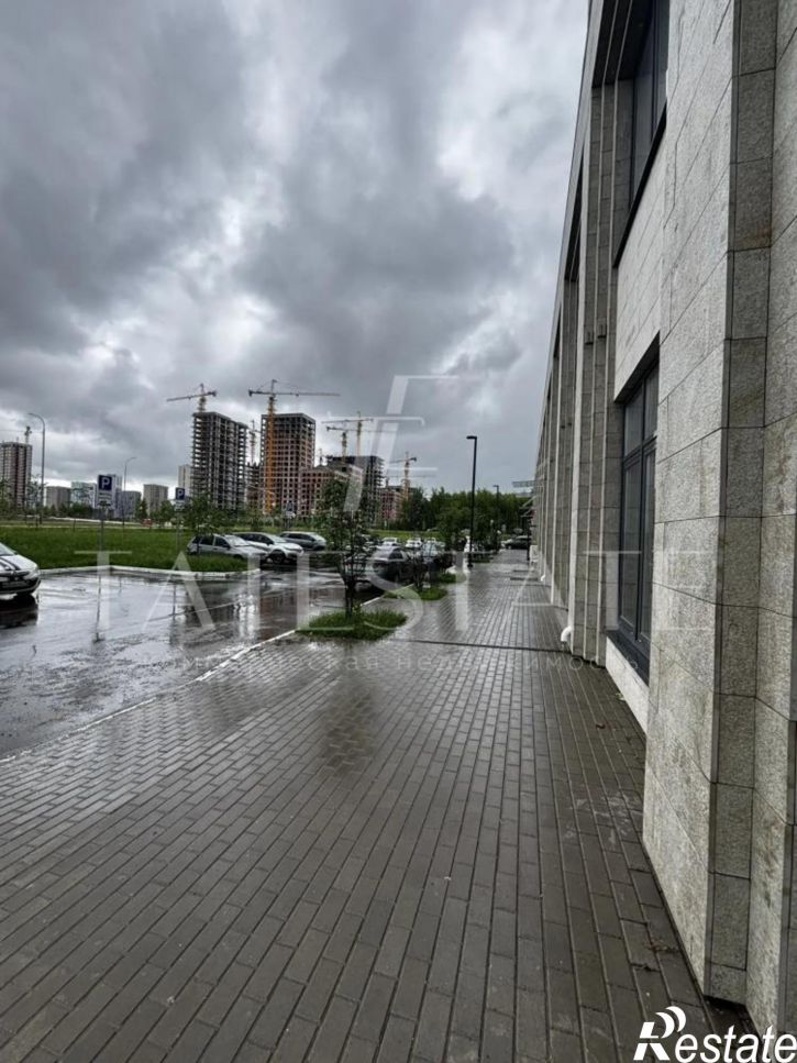 Торговое помещение улица Братьев Батталовых, 27