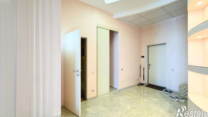 2-комн квартира улица Касаткина, 11А,  д. 11А