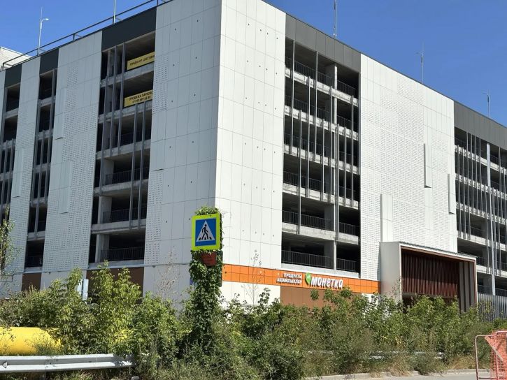 Гараж/парковка Рашита Салахова улица, д.10