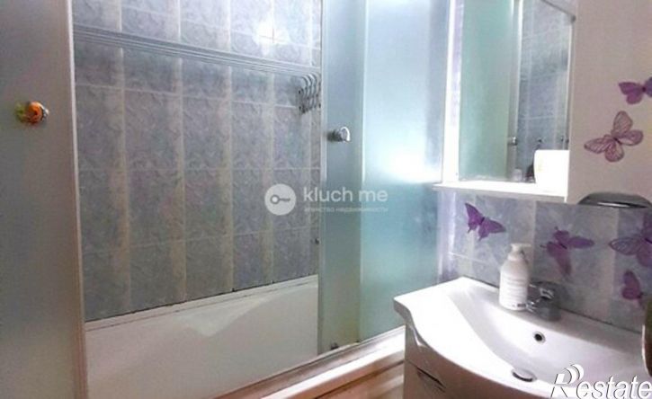 3-комн квартира ул Адоратского, 27,  д. 27