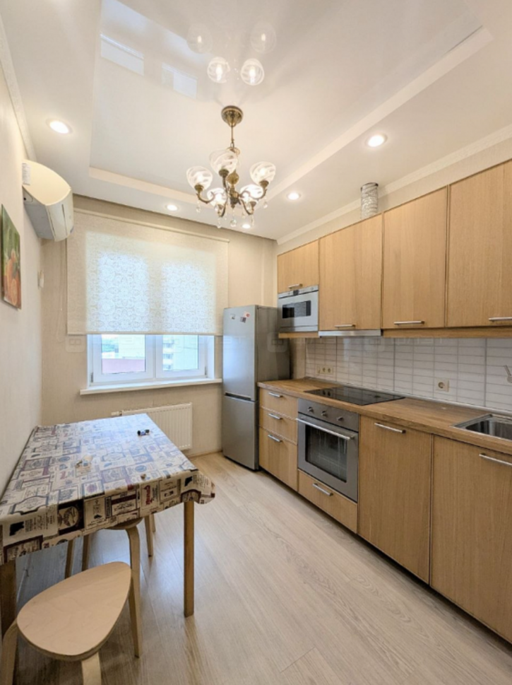 3-комн квартира пр-кт. Альберта Камалеева д.34б