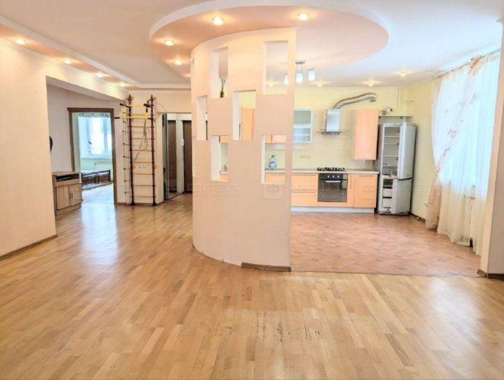 3-комн квартира ул. Гвардейская д.16б