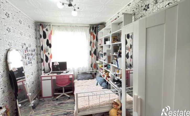 3-комн квартира ул Космонавтов, 12,  д. 12