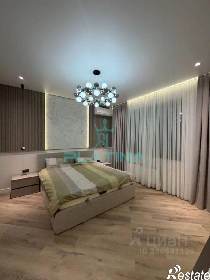 3-комн квартира улица Касаткина, 15,  д. 15