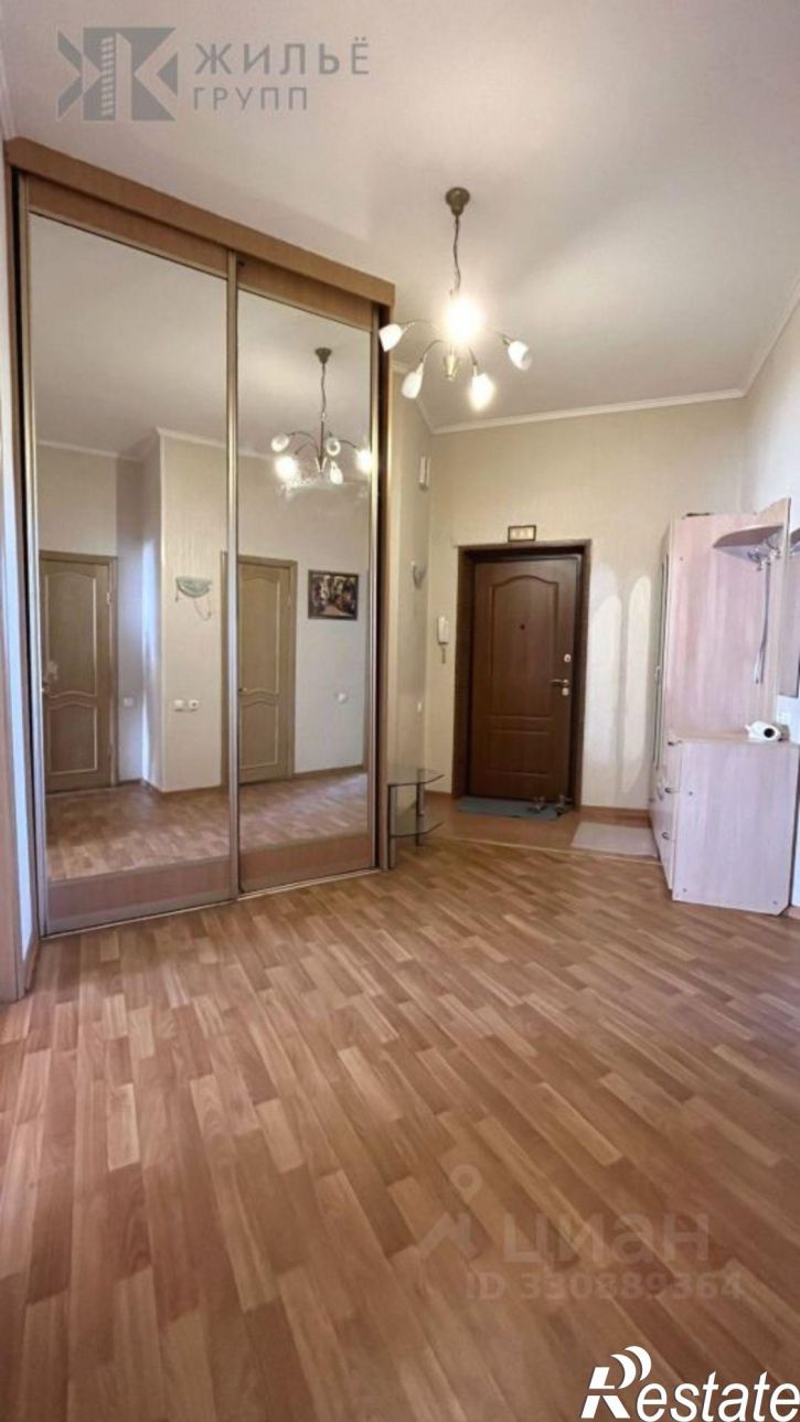 2-комн квартира улица Лейтенанта Шмидта, 3/15,  д. 3/15