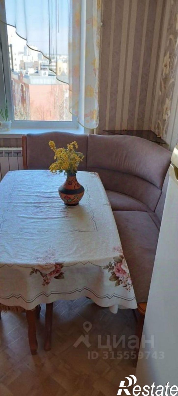 2-комн квартира пр-кт Победы, 172,  д. 172