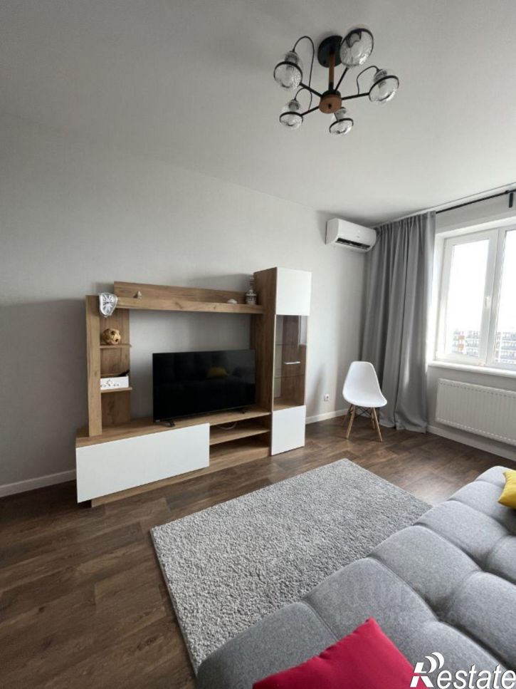 1-комн квартира улица Аделя Кутуя, 110Д к2,  д. 110Д к2