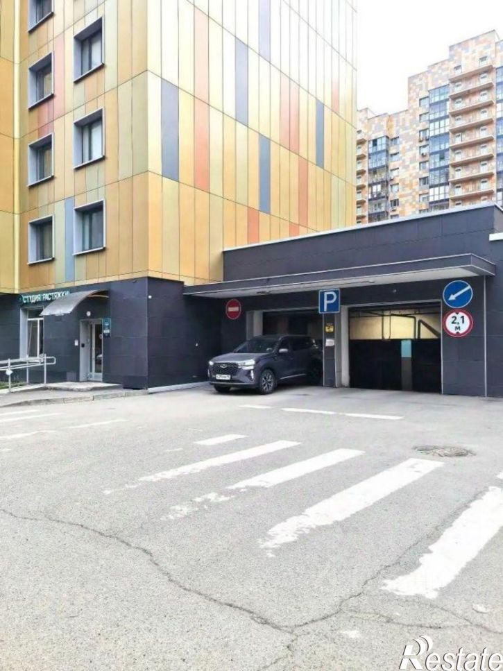 Гараж/парковка проспект Победы, 139А к1,  д. 139А к1