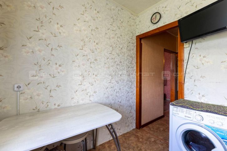 3-комн квартира ул. Болотникова, дом 3