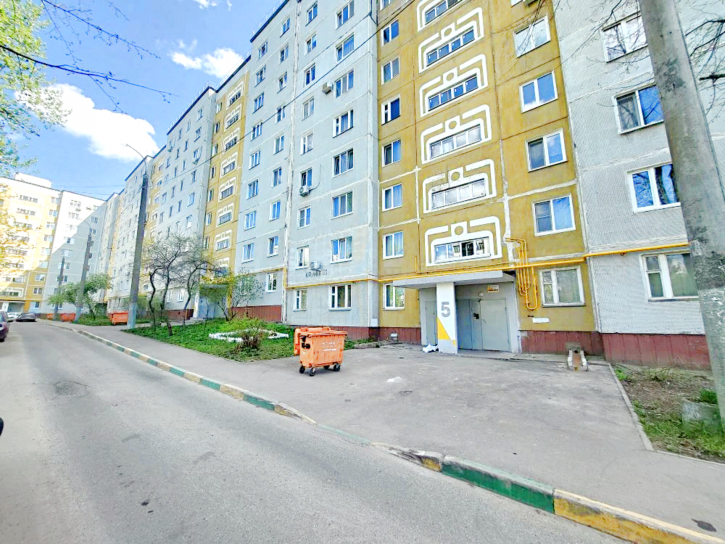 3-комн квартира ул. Юлиуса Фучика, дом 83