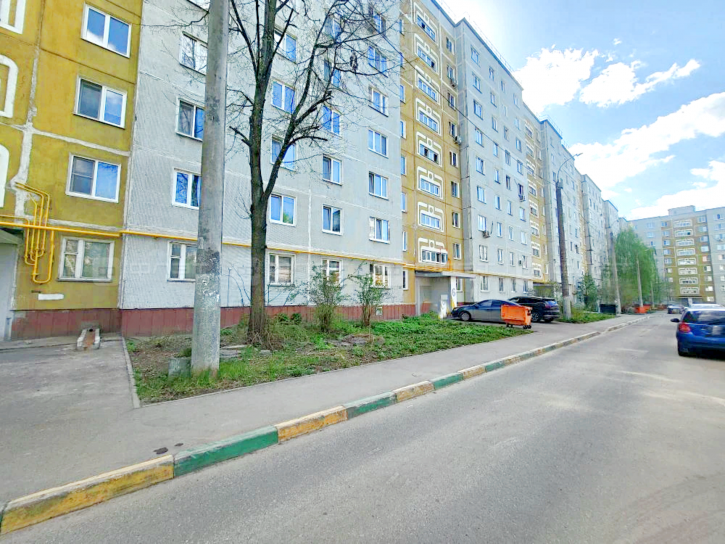 3-комн квартира ул. Юлиуса Фучика, дом 83