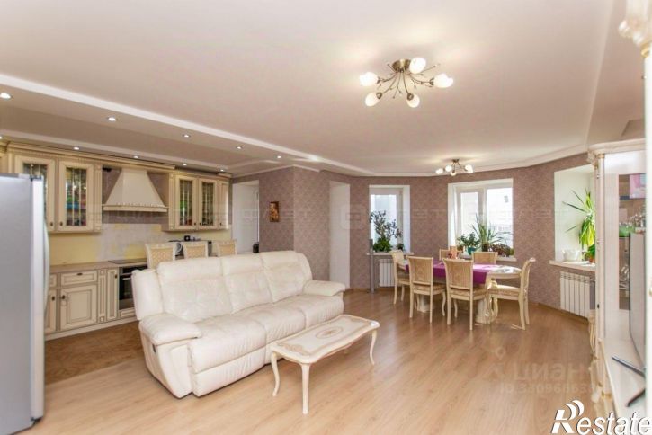4-комн квартира улица Баки Урманче, 10,  д. 10