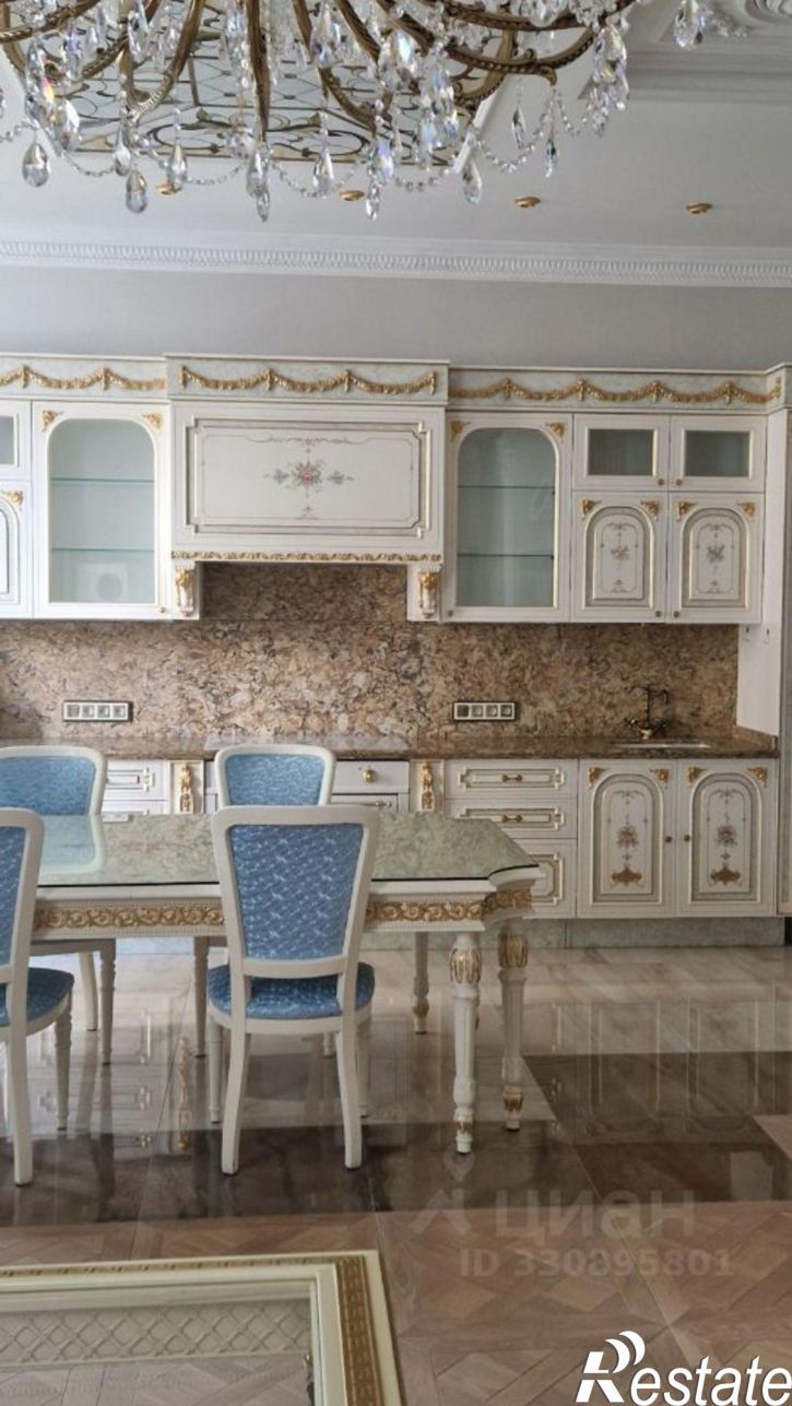 2-комн квартира улица Касаткина, 11,  д. 11