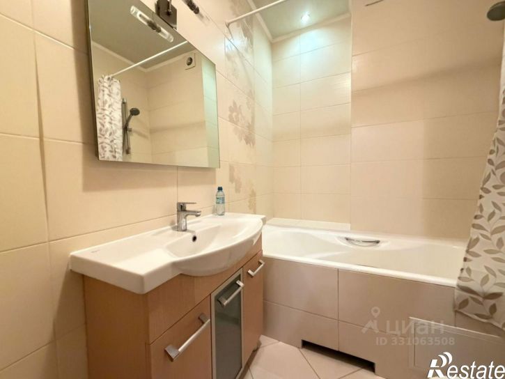 1-комн квартира улица Космонавтов, 42А,  д. 42А