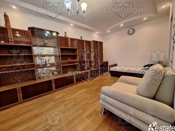 2-комн квартира улица Соловецких юнг, 1,  д. 1
