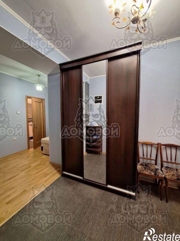 2-комн квартира улица Соловецких юнг, 1,  д. 1