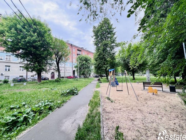 4-комн квартира улица Восстания, 56,  д. 56
