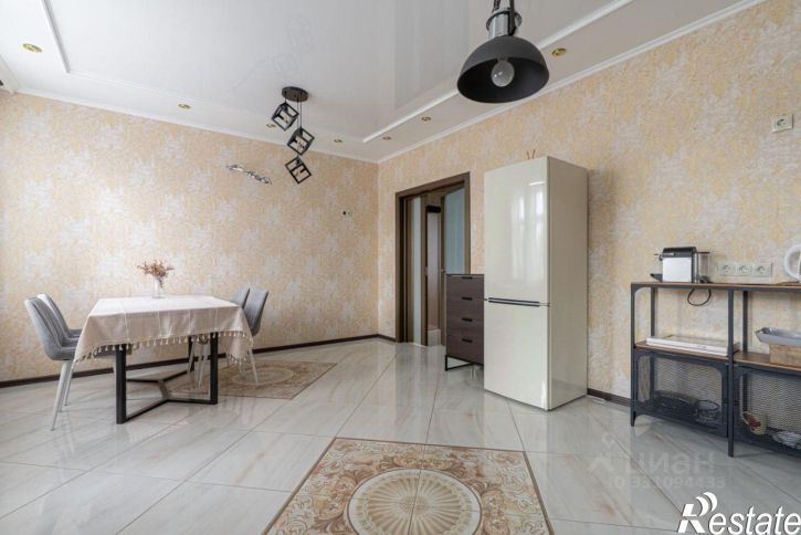 3-комн квартира улица Япеева, 10,  д. 10