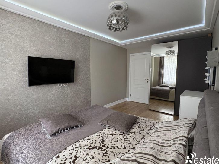 3-комн квартира улица Академика Королёва, 36,  д. 36